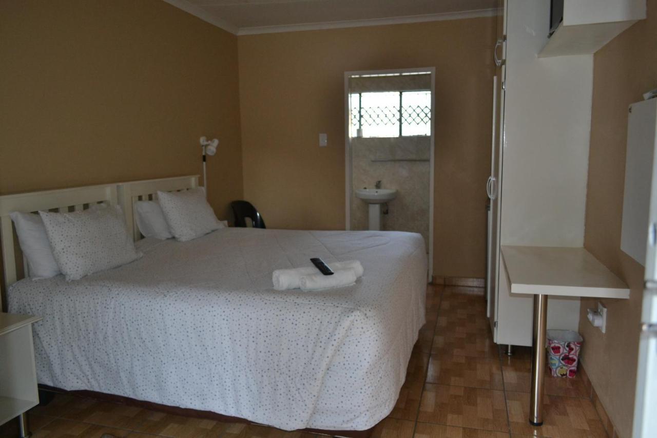 Kamogelo Guest House Pilanesberg Ngoại thất bức ảnh